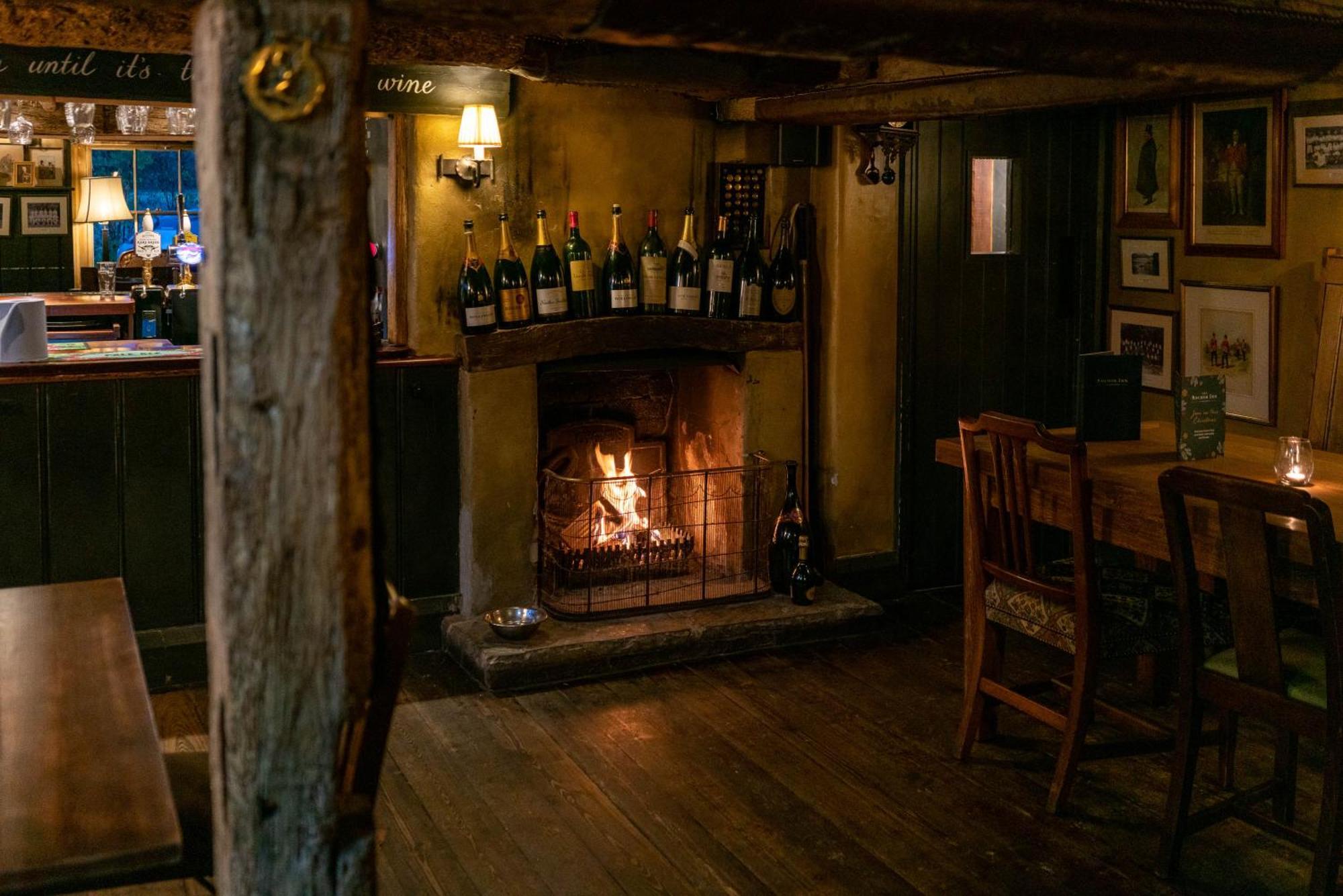 The Anchor Inn Lower Froyle Exterior photo