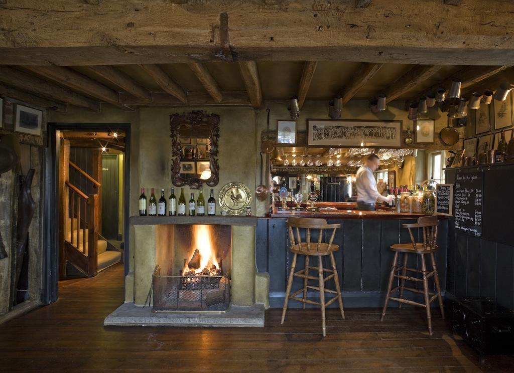 The Anchor Inn Lower Froyle Exterior photo